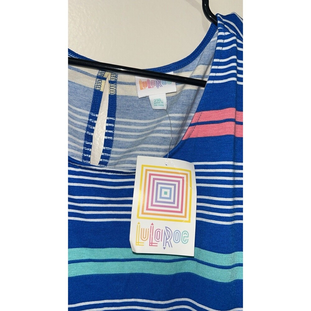 Lularoe NWT Women’s Top - Picture 2 of 3